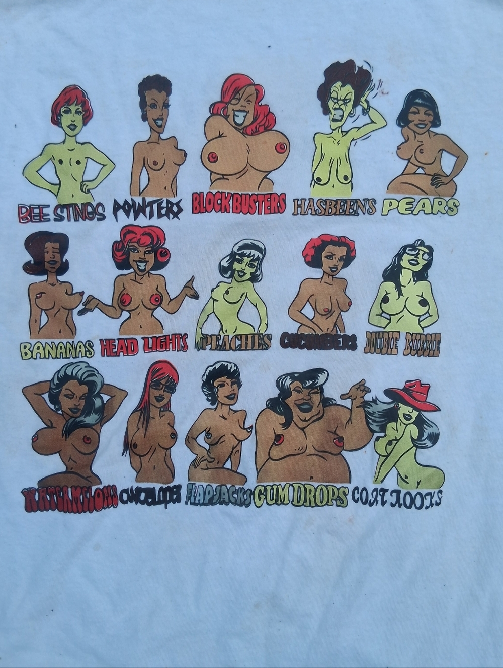 RARE Vintage Unisex White T Shirt W/ Humorous Graphic Mens Size XL, Love Um All